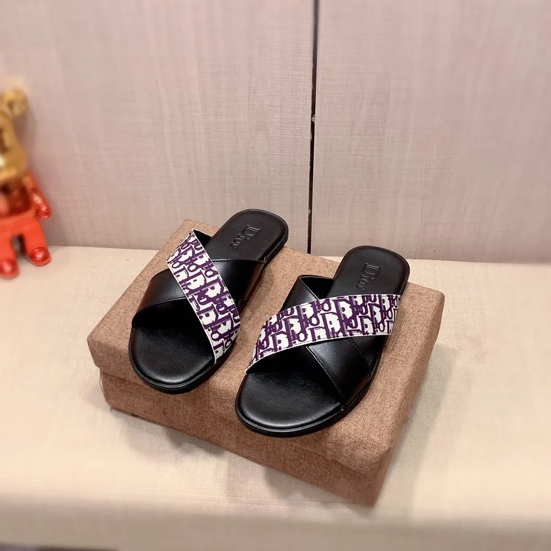 Slippers: New model factory price 220: 🎩🎩🔥🔥《Dior* 》【High·Version】Series of slippers, top purchasing agent🔍🔍Men's 2020 counters are on sale at the same time, imported from Italy, original selected cowhide, exquisite workmanship,), sole: (super comfortable) original factory special supply Original sole, ⚠️Exclusive double-layer movable molded sole, super comfortable⚠️, real shot 🎬The real thing is more beautiful🔍🔍original quality, you can go in and out of the counter at will, 266 positive code 38-44, long-term availability
